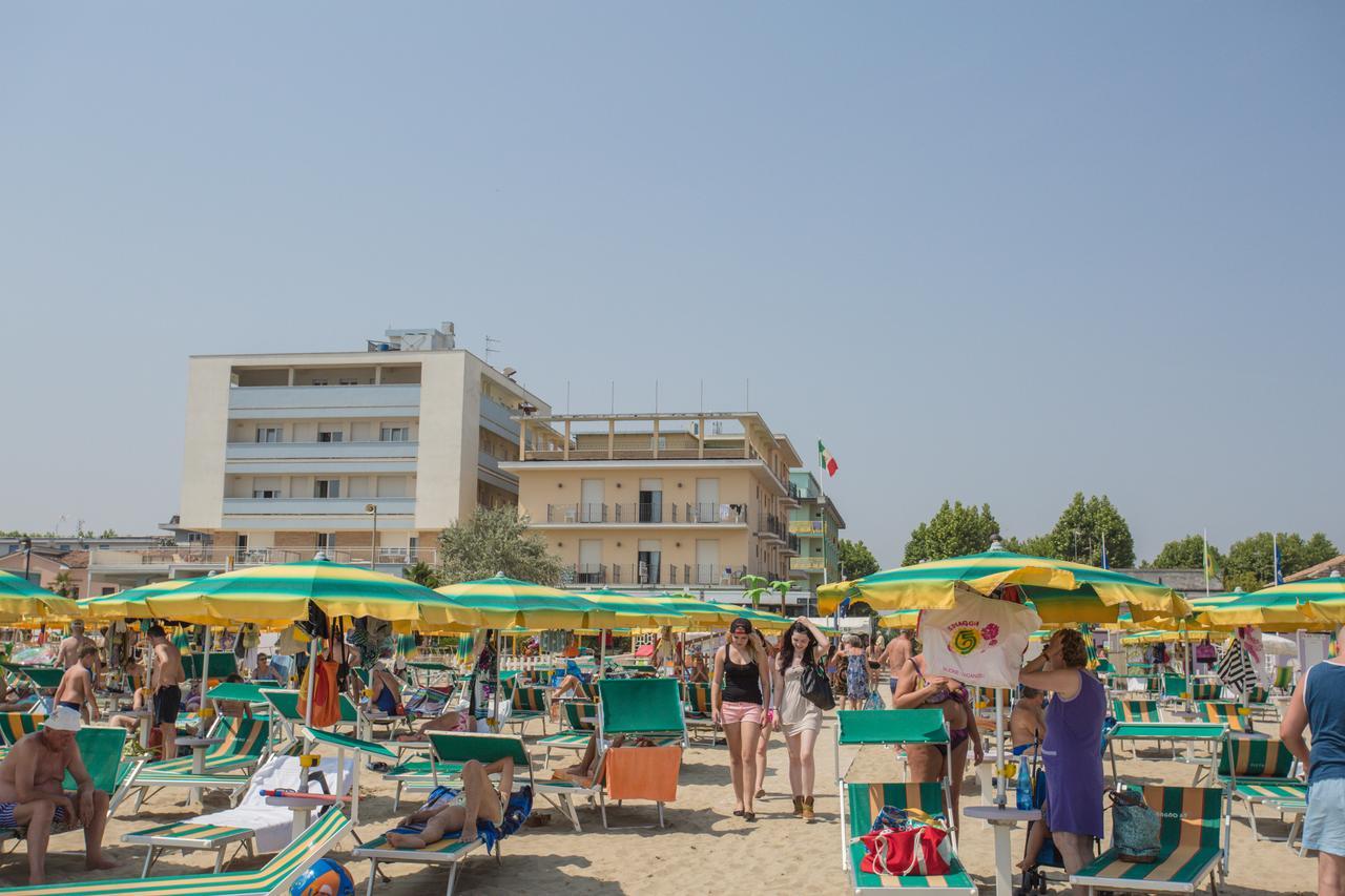 Hotel Deanna Bellaria-Igea Marina Exterior foto