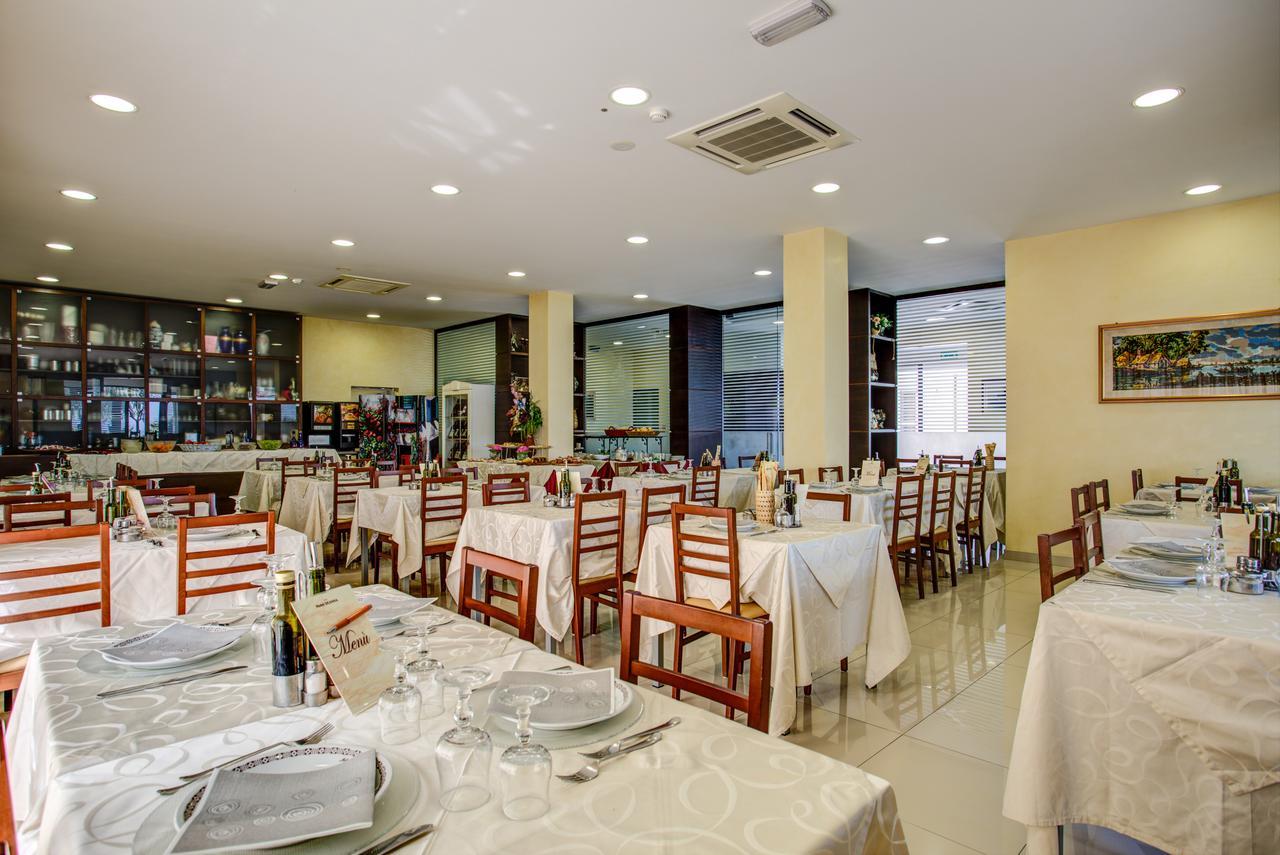 Hotel Deanna Bellaria-Igea Marina Exterior foto