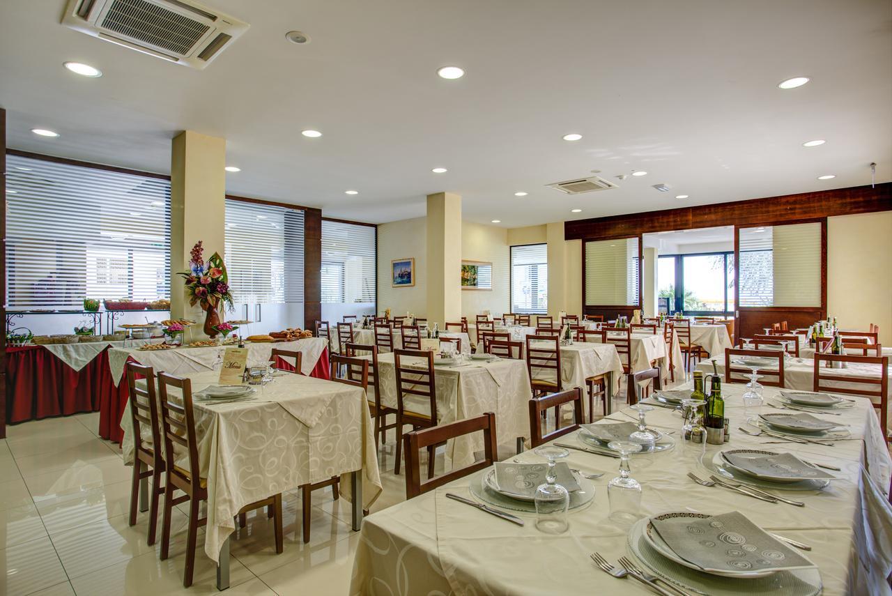 Hotel Deanna Bellaria-Igea Marina Exterior foto